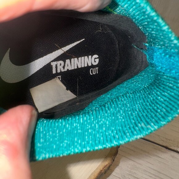 NIKE FREE TRAIN FORCE FLYKNIT Men Size 11.5 Green Training Sneaker 833275-313 - Picture 10 of 12